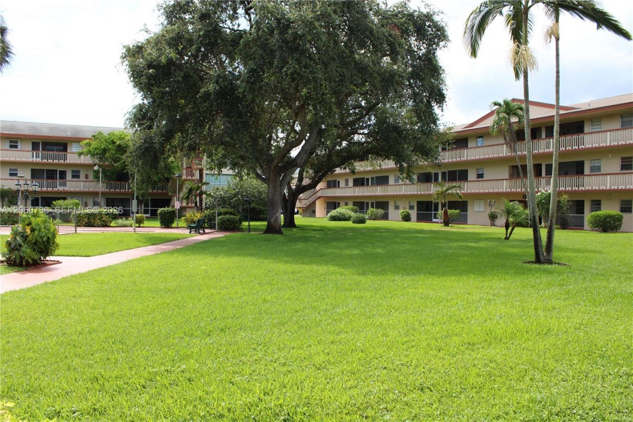 5300 Washington St, Unit H134, Hollywood, FL 33021 Photo