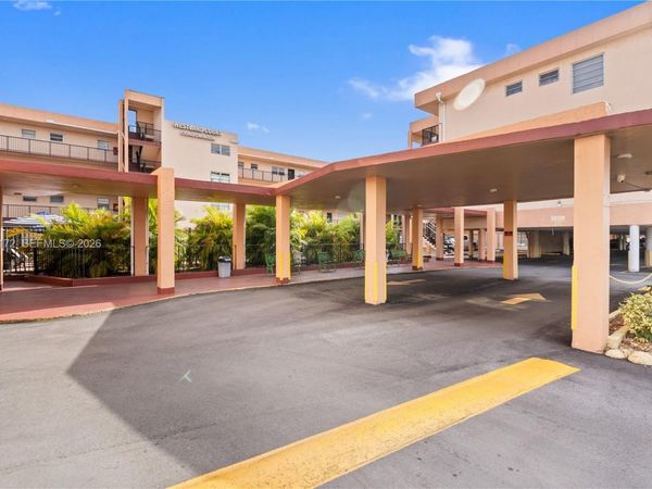 1855 W 60th St , Unit 407, Hialeah, FL 33012