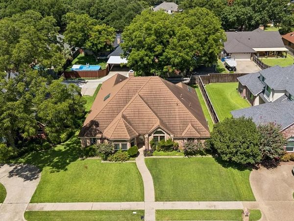 1913 Pecan Ridge Drive, Rowlett, TX 75088