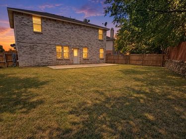 2153 Shawnee Trail, Fort Worth, TX 76247