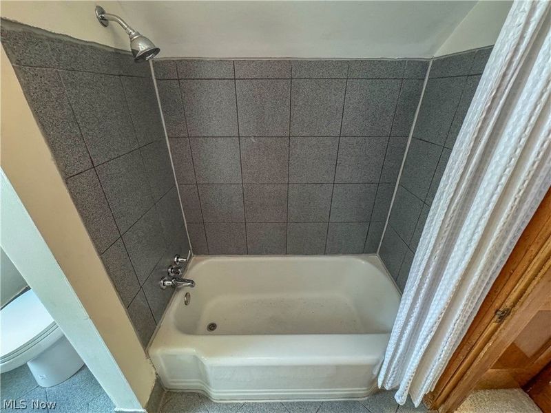 418 E Prospect Street, Girard, OH 44420 Photo 20