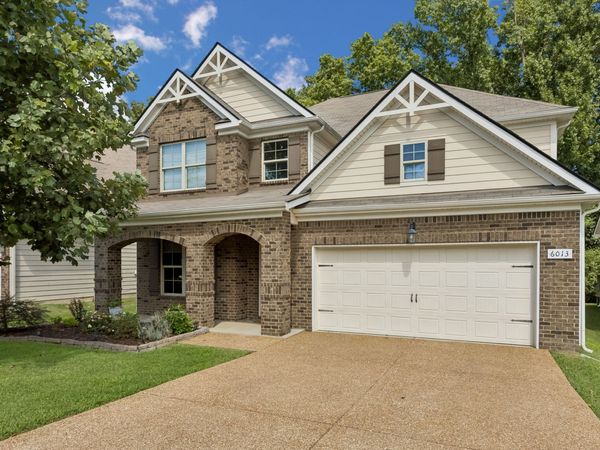 6013 Lori Anne Dr, Spring Hill, TN 37174