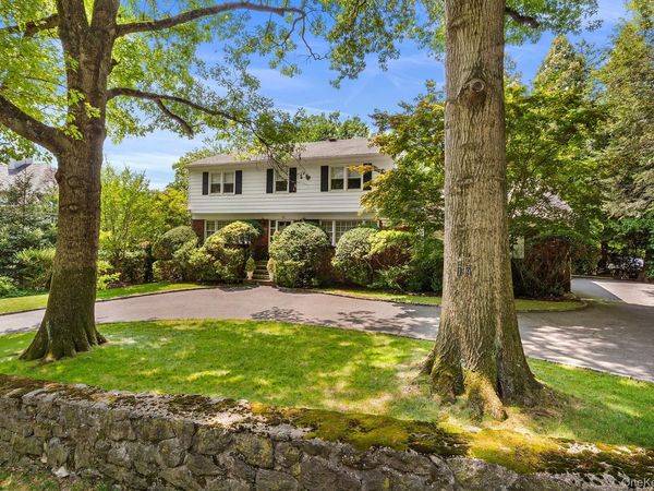 19 Carlton Road, Bronxville, NY 10708