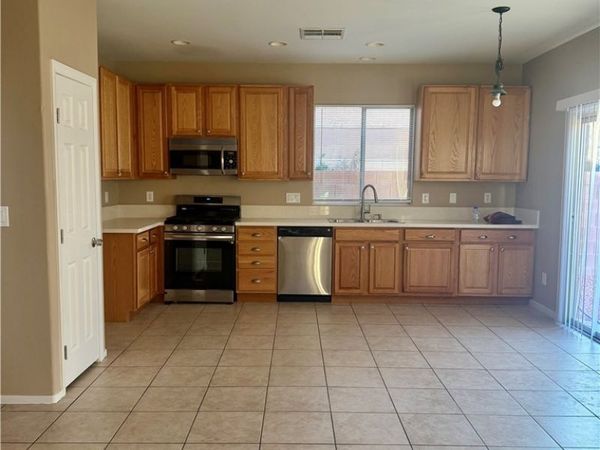 6314 Barrington Bridge Avenue, Las Vegas, NV 89122