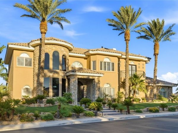 2004 Slow Wind Street, Las Vegas, NV 89134