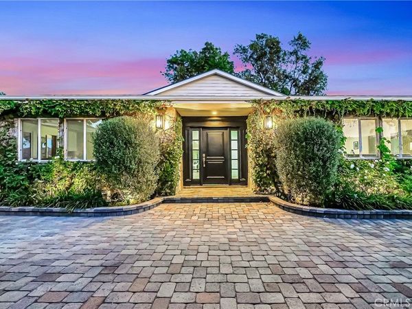 22535 Waterbury, Woodland Hills, CA 91364
