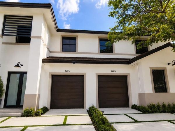 10915 SW 52nd Dr , Miami, FL 33165
