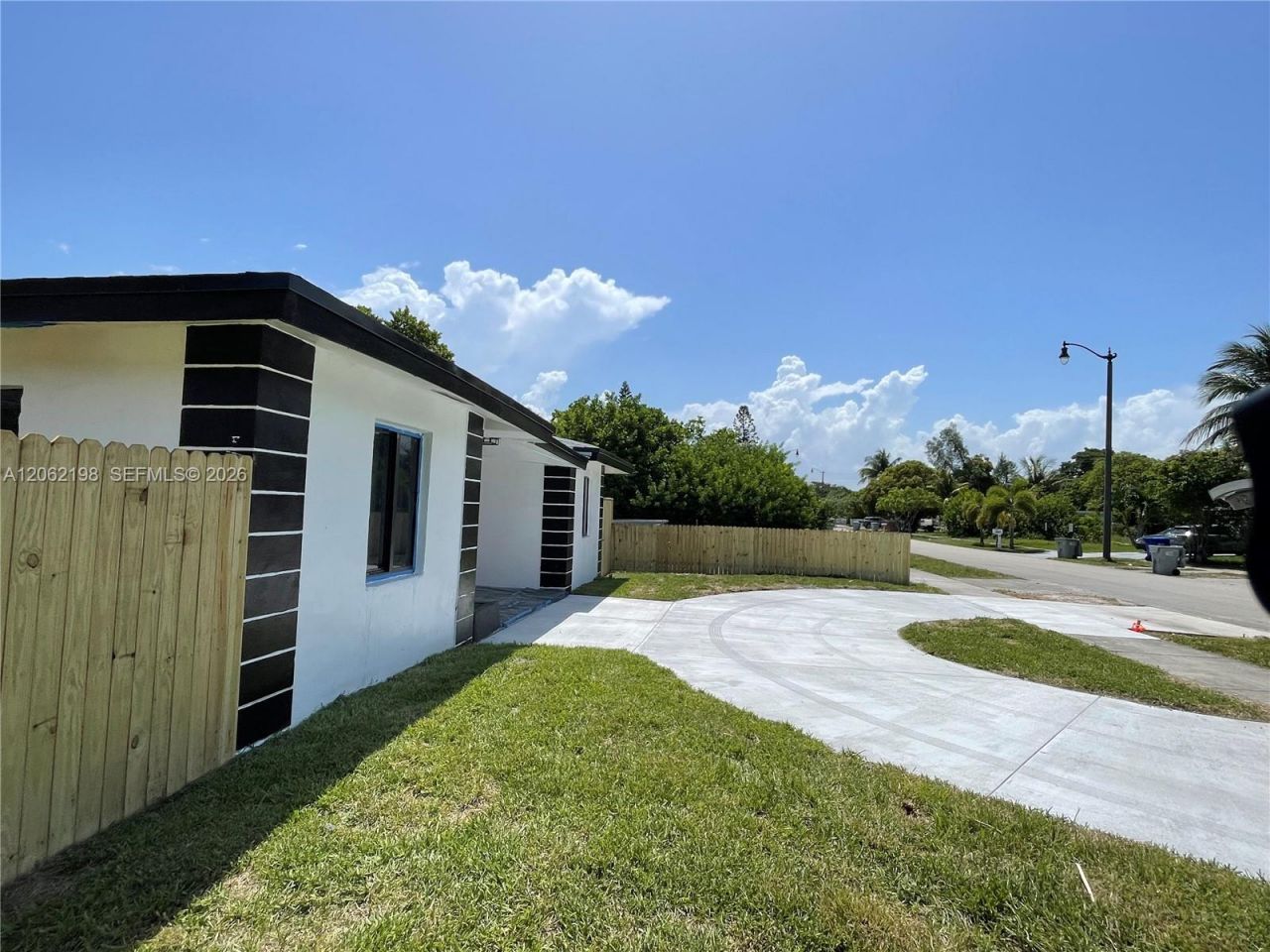 2514 NW 4th St, Pompano Beach, FL 33069 Photo