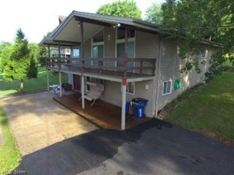 47903 Tomahawk Drive, Negley, OH 44441 Photo 10