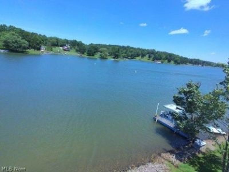 47903 Tomahawk Drive, Negley, OH 44441 Photo 12