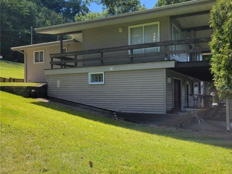 47903 Tomahawk Drive, Negley, OH 44441 Photo 3