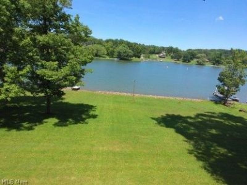 47903 Tomahawk Drive, Negley, OH 44441 Photo 9