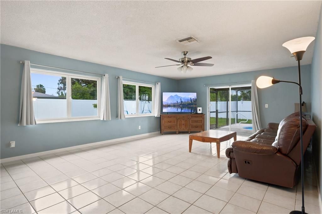 301 Hollywood St, Lehigh Acres, FL 33936 Photo