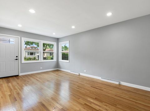 Main Photo