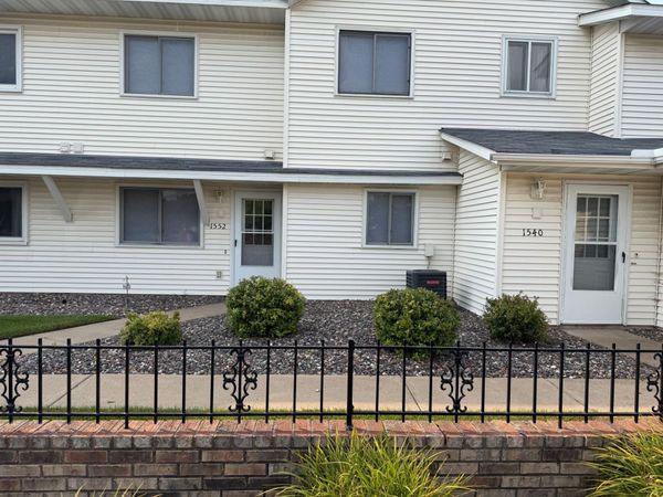 1552 Creek Meadows Drive NW, Coon Rapids, MN 55433