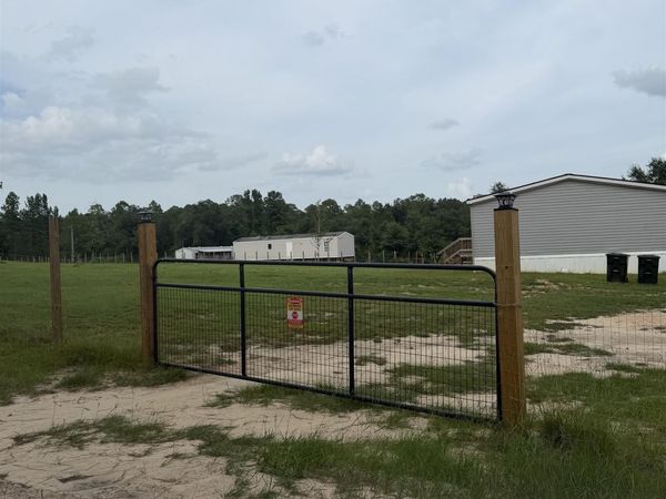 25592 Linholm Road, Robertsdale, AL 36567