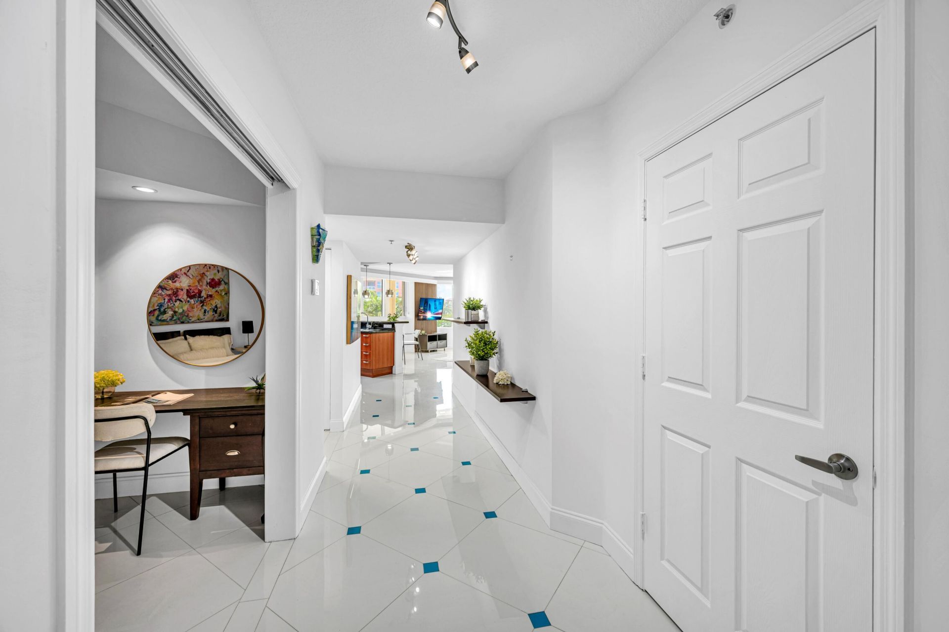 2011 N Ocean Boulevard, Unit 405, Fort Lauderdale, FL 33305 Photo