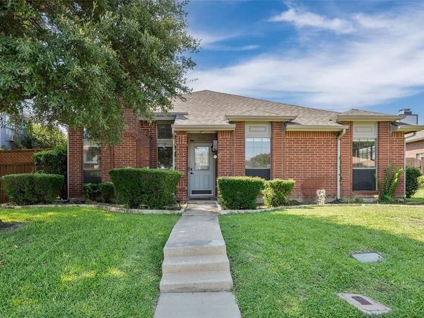 978 Downey Drive , Lewisville, TX 75067