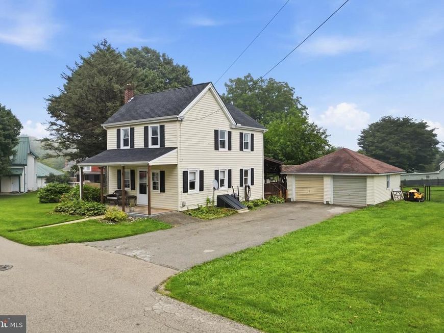6 Church Street, Stewartstown, PA 17363 Main Photo
