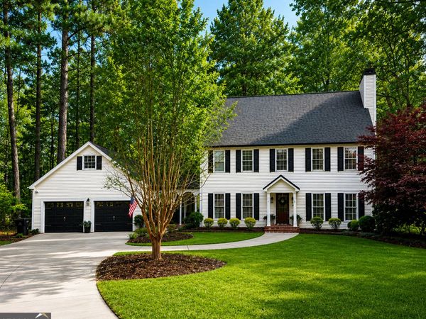 6 Oak Point, Newnan, GA 30263