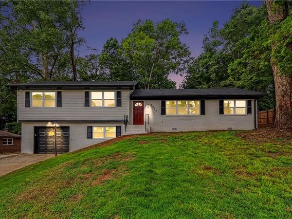2417 Winshire Drive , Decatur, GA 30035