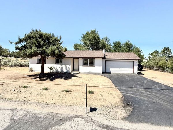 7915 Tholl Drive, Reno, NV 89506
