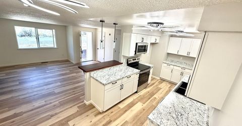 7915 Tholl Drive, Reno, NV 89506 Photo