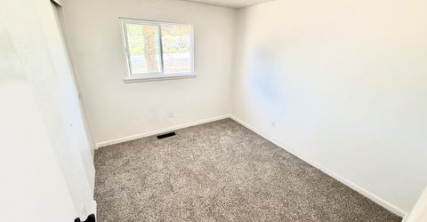7915 Tholl Drive, Reno, NV 89506 Photo
