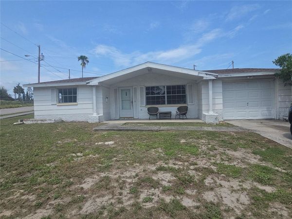 1505 ROUNDTREE ROAD , HOLIDAY, FL 34690