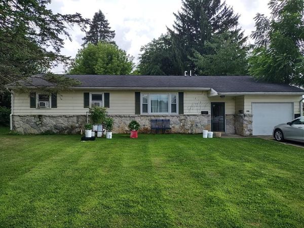 807 Woodale Dr, Bucyrus, OH 44820