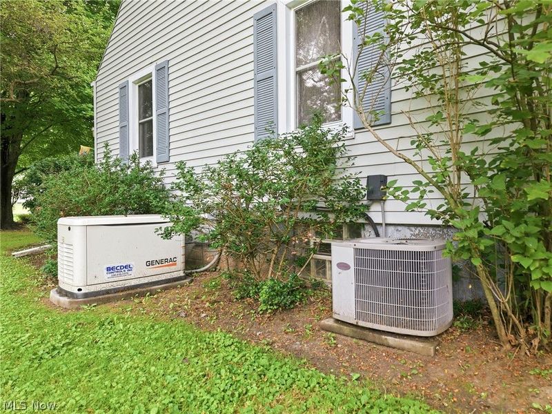 698 Braceville Robinson Road NW, Newton Falls, OH 44444 Photo 9