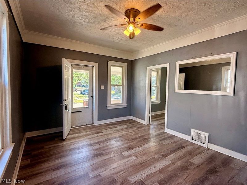 124 W 32nd Street, Lorain, OH 44055 Photo 6