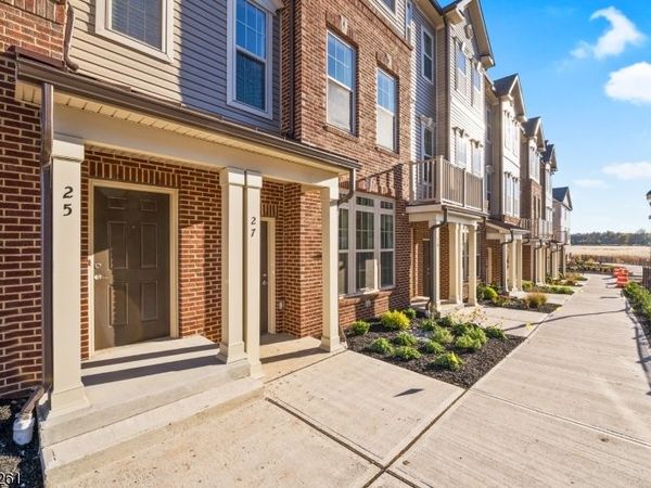 27 Robeson St, Somerville, NJ 08876