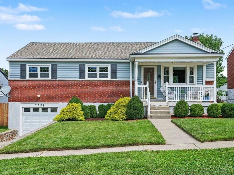 5738 Windview Drive, Green Township, OH 45248 Photo 2