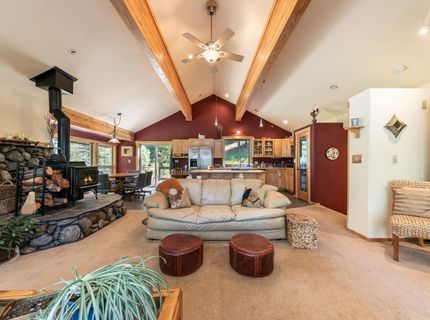 10184 Somerset Drive, Truckee, CA 96161 Photo