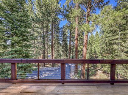 10184 Somerset Drive, Truckee, CA 96161 Photo