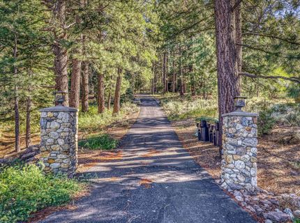 10184 Somerset Drive, Truckee, CA 96161 Photo