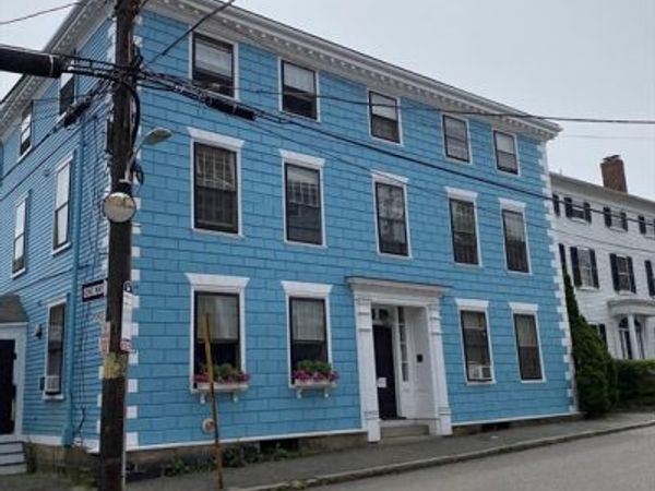 52 Washington, Unit 4, Marblehead, MA 01945