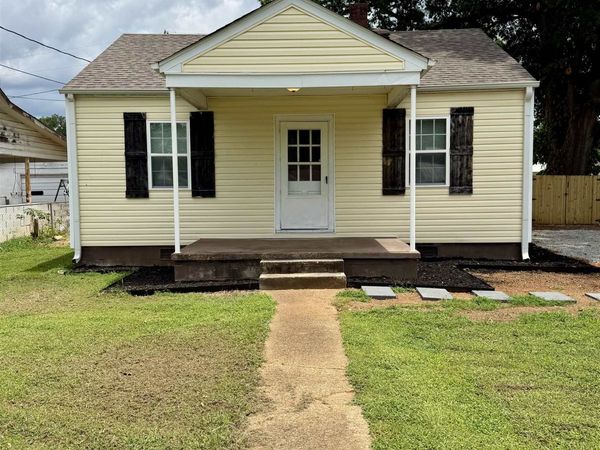 233 Central Ave SW, Muscle Shoals, AL 35661
