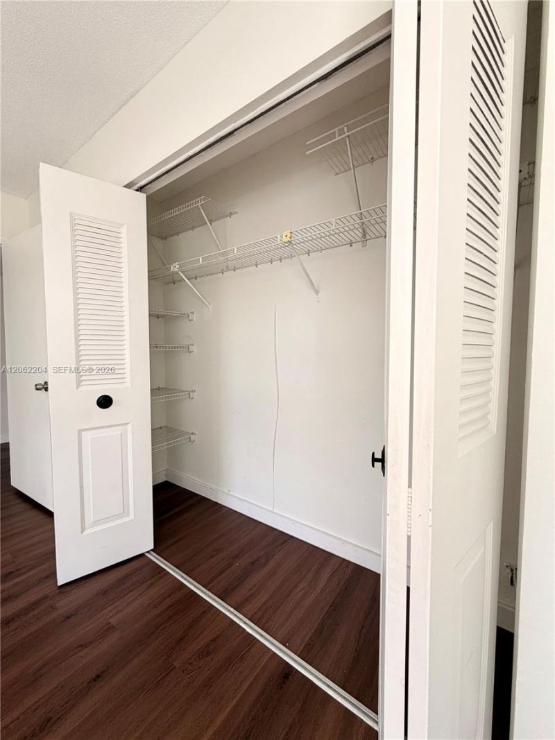 10431 N Kendall Dr, Unit D314, Miami, FL 33176 Photo