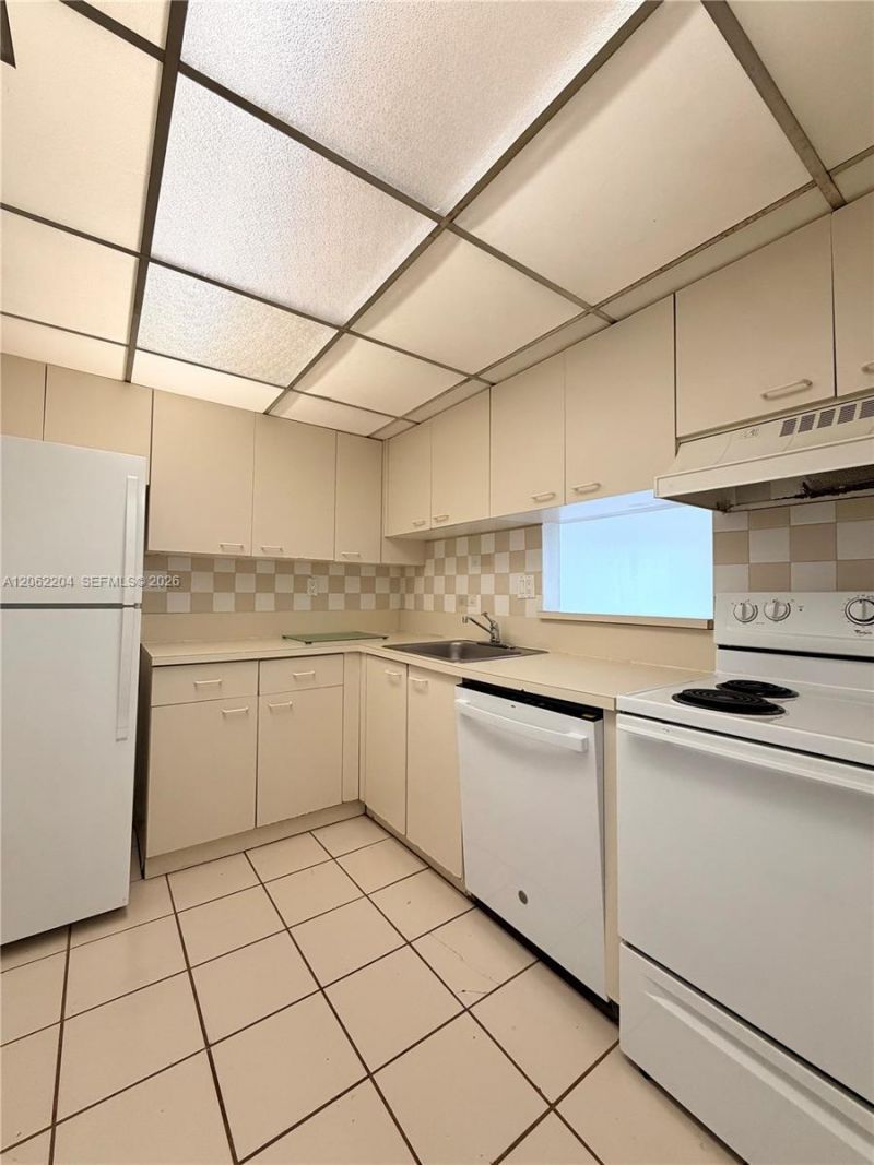 10431 N Kendall Dr, Unit D314, Miami, FL 33176 Photo