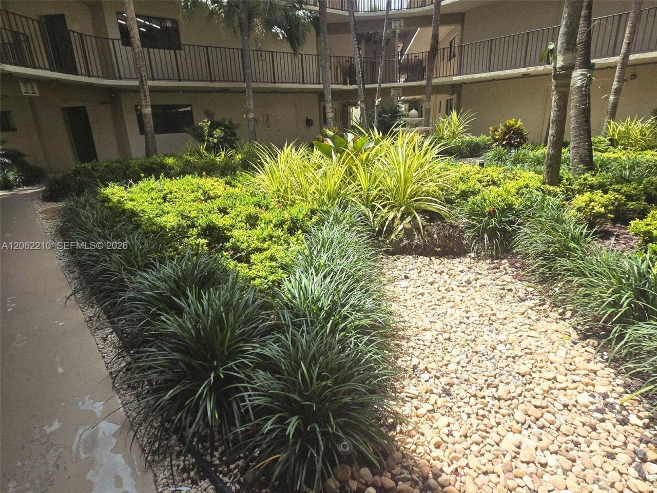 8065 SW 107th Ave , Unit 301, Miami, FL 33173 Photo