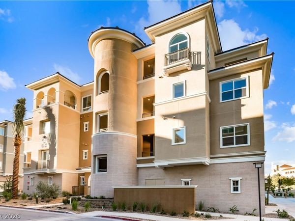 9132 Las Manaitas Avenue , Unit 302, Las Vegas, NV 89144