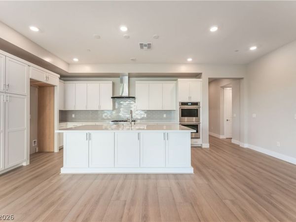 9132 Las Manaitas Avenue , Unit 202, Las Vegas, NV 89144