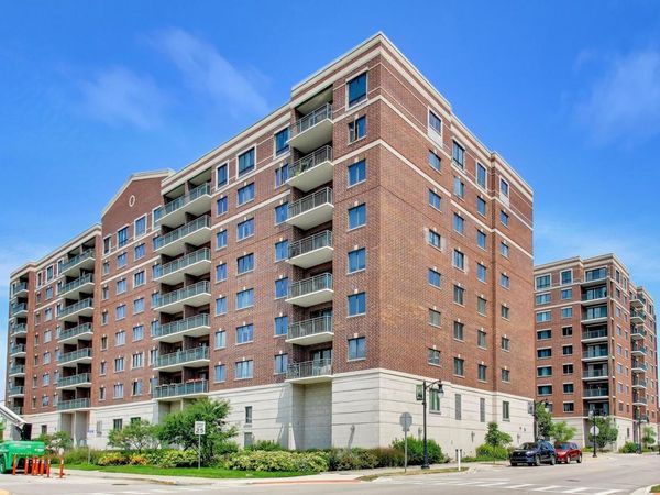 750 Pearson Street , Unit 311, Des Plaines, IL 60016
