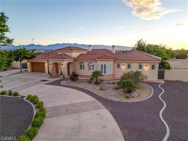 10230 Bellflower Street, Oak Hills, CA 92344