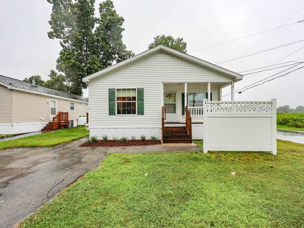 545 Elm Street, Unit 1, Milford, NH 03055