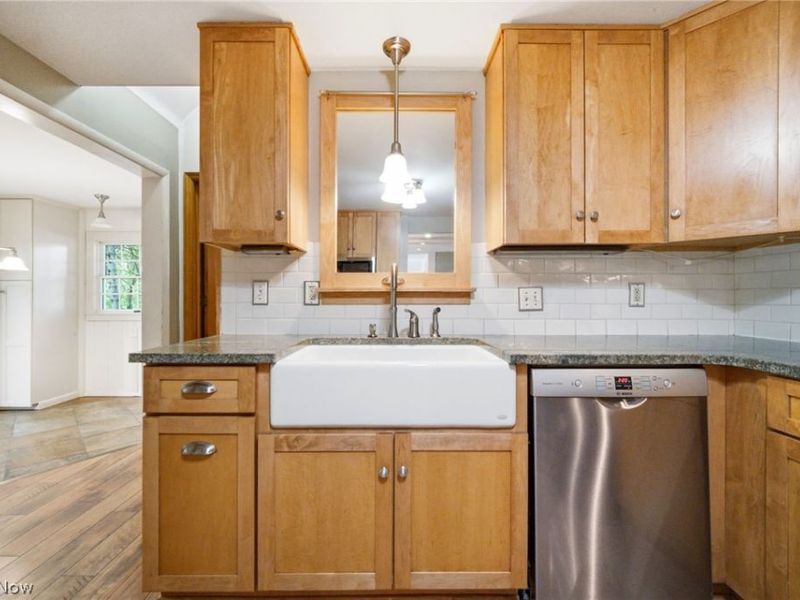 6963 Crestview Drive, Brecksville, OH 44141 Photo 11