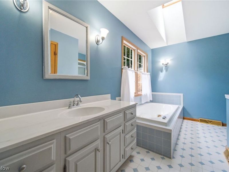 6963 Crestview Drive, Brecksville, OH 44141 Photo 20