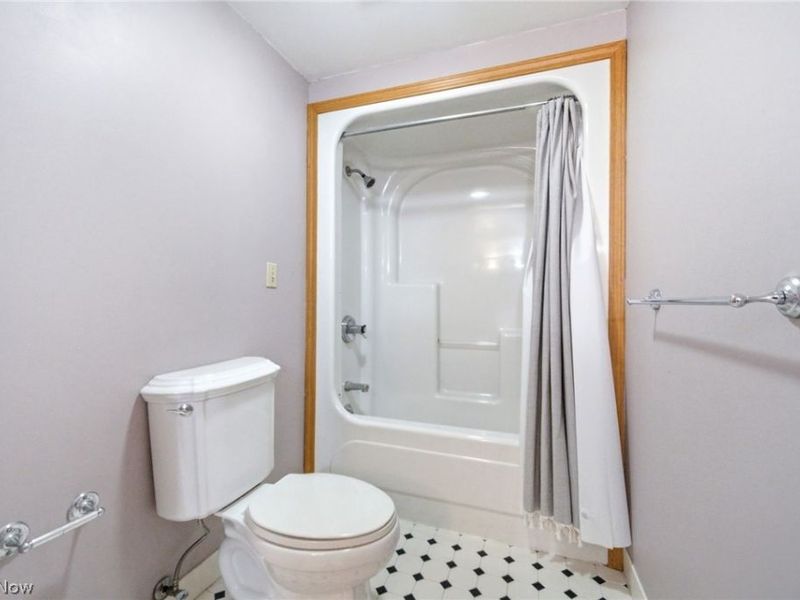 6963 Crestview Drive, Brecksville, OH 44141 Photo 21